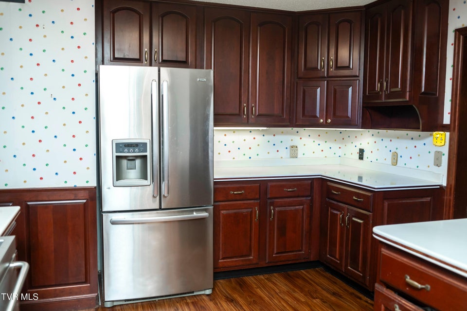 Photo #23: 904 Forest Avenue