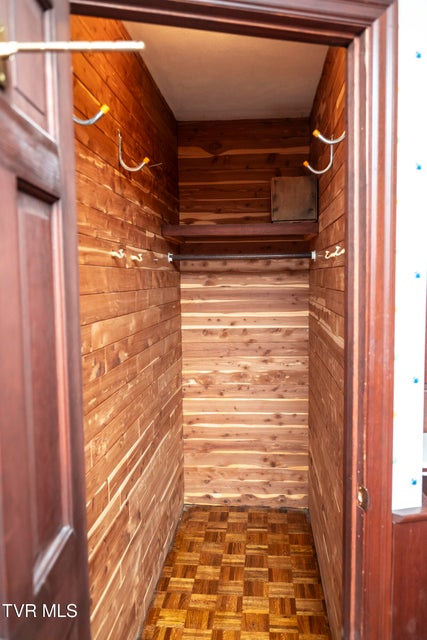 Photo #27: 904 Forest Avenue