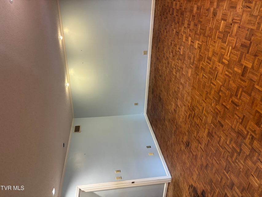 Photo #30: 904 Forest Avenue