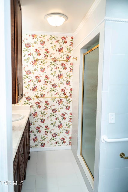 Photo #32: 904 Forest Avenue