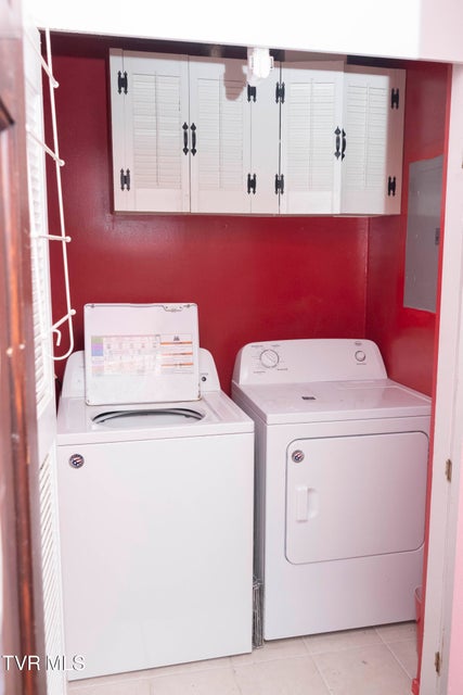 Photo #39: 904 Forest Avenue