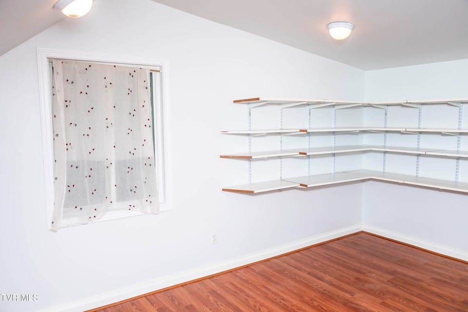 Photo #44: 904 Forest Avenue