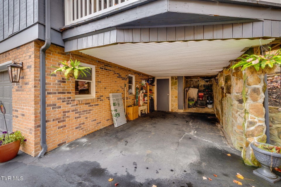 Photo #4: 8651 Curtiss Hill Road