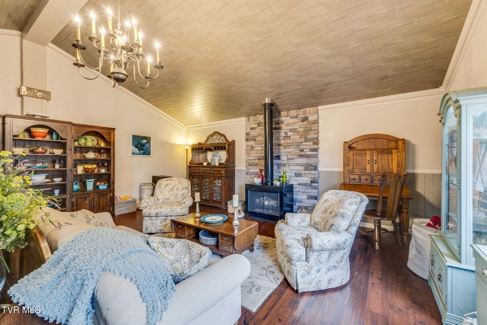 Photo #21: 8651 Curtiss Hill Road