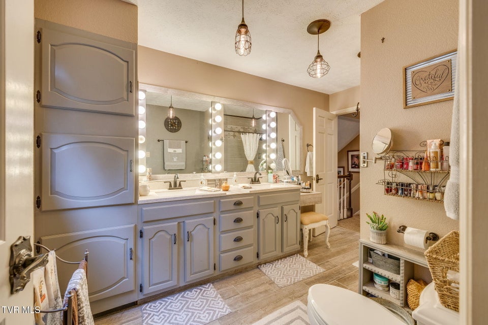 Photo #28: 8651 Curtiss Hill Road