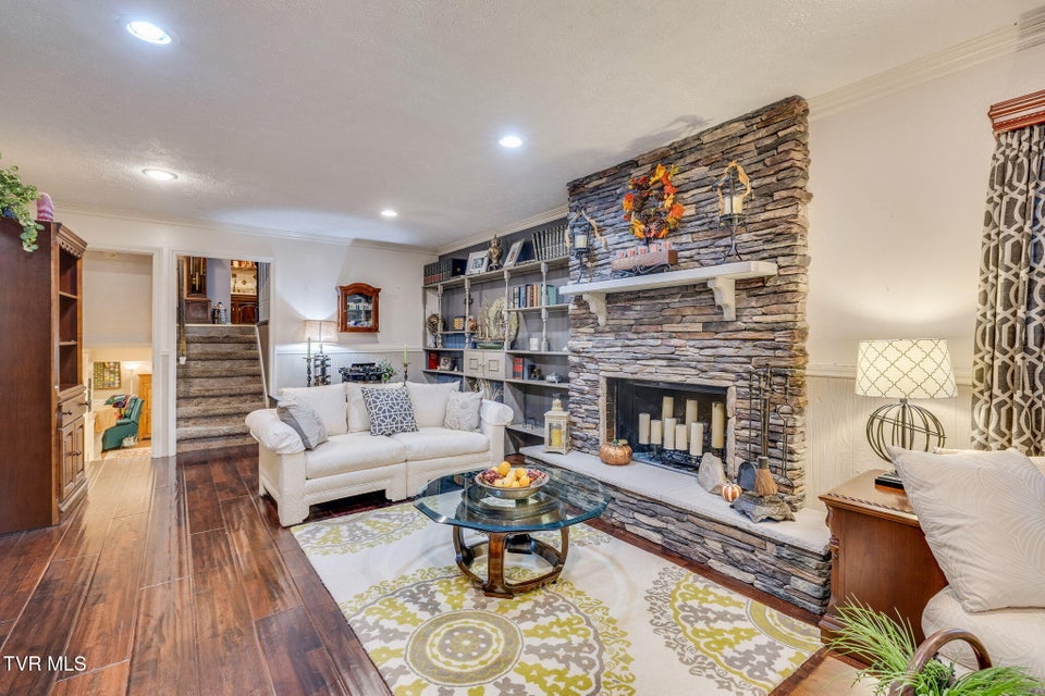 Photo #33: 8651 Curtiss Hill Road