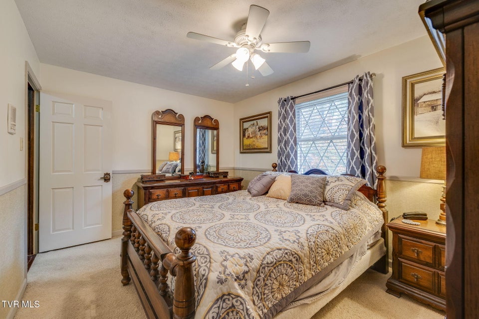 Photo #37: 8651 Curtiss Hill Road