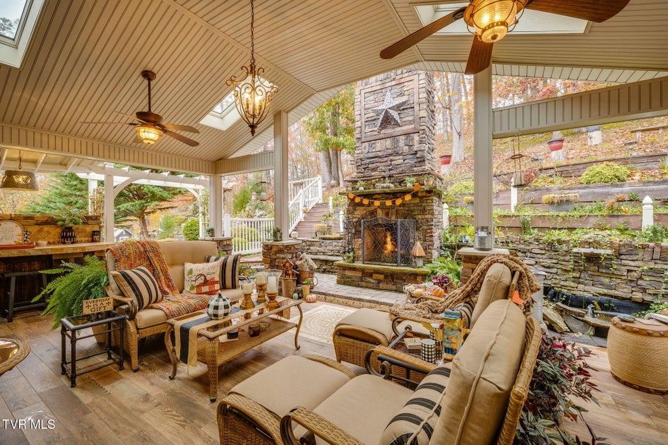 Photo #52: 8651 Curtiss Hill Road