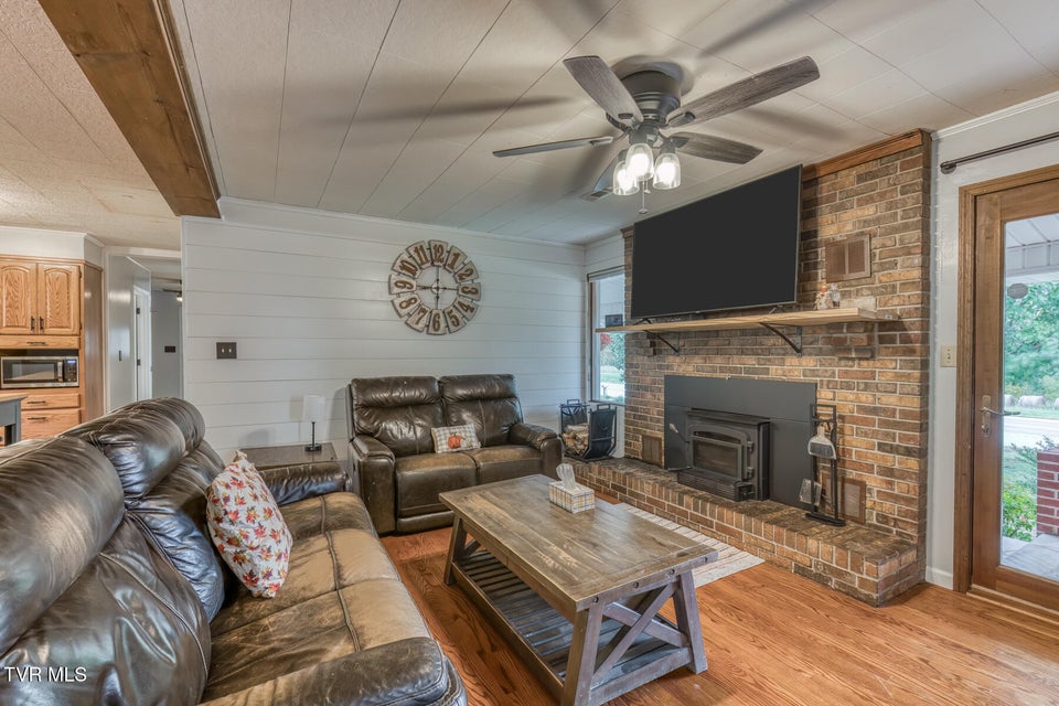 Photo #9: 2035 Highway 107 