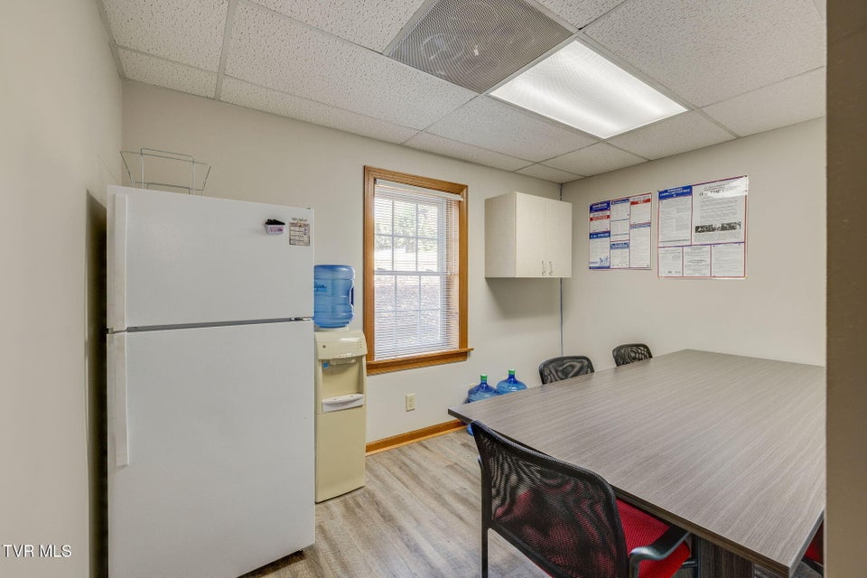 Photo #14: 933 Highway 126 