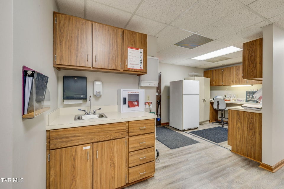 Photo #24: 933 Highway 126 