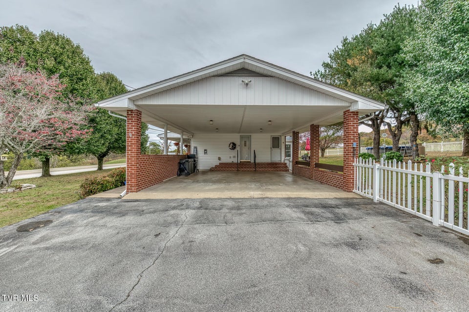 Photo #44: 2035 Highway 107 