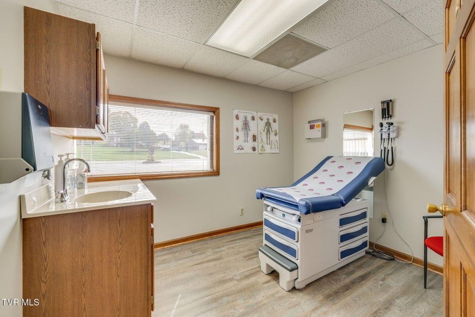 Photo #36: 933 Highway 126 