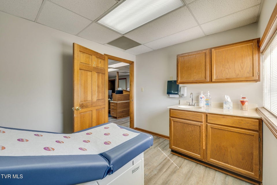 Photo #37: 933 Highway 126 