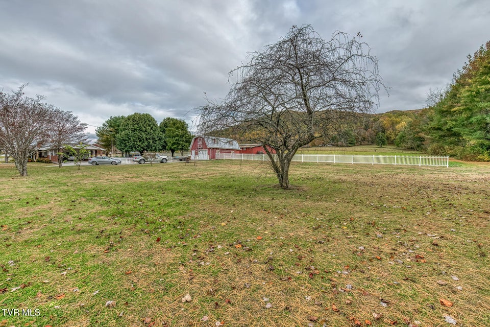 Photo #61: 2035 Highway 107 