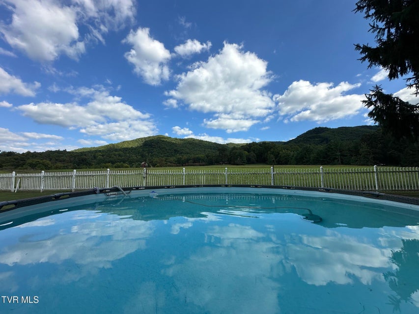 Photo #65: 2035 Highway 107 