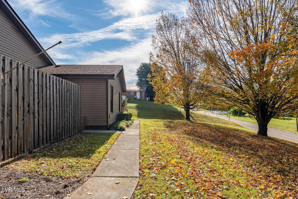 Photo #38: 500 Pilgrim Court