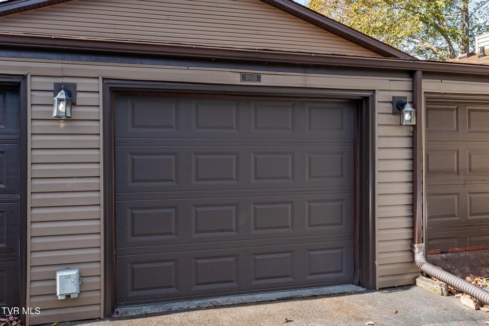 Photo #34: 500 Pilgrim Court