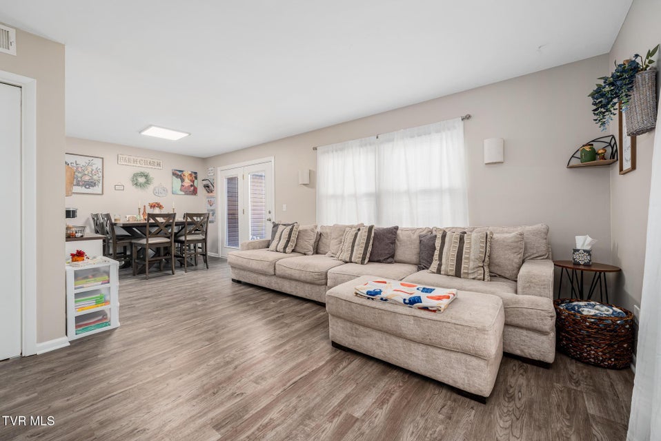 Photo #8: 500 Pilgrim Court