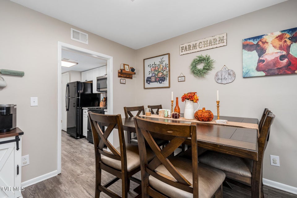 Photo #11: 500 Pilgrim Court