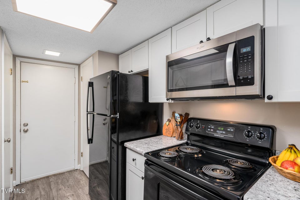 Photo #14: 500 Pilgrim Court