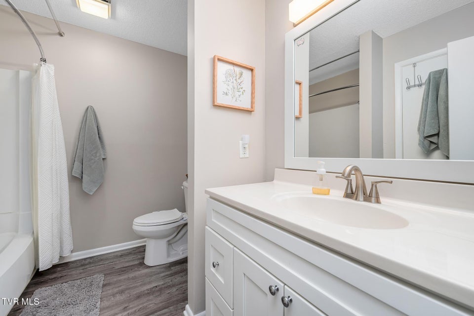 Photo #19: 500 Pilgrim Court