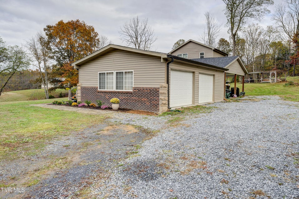 Photo #6: 335 Pleasant Hill Place