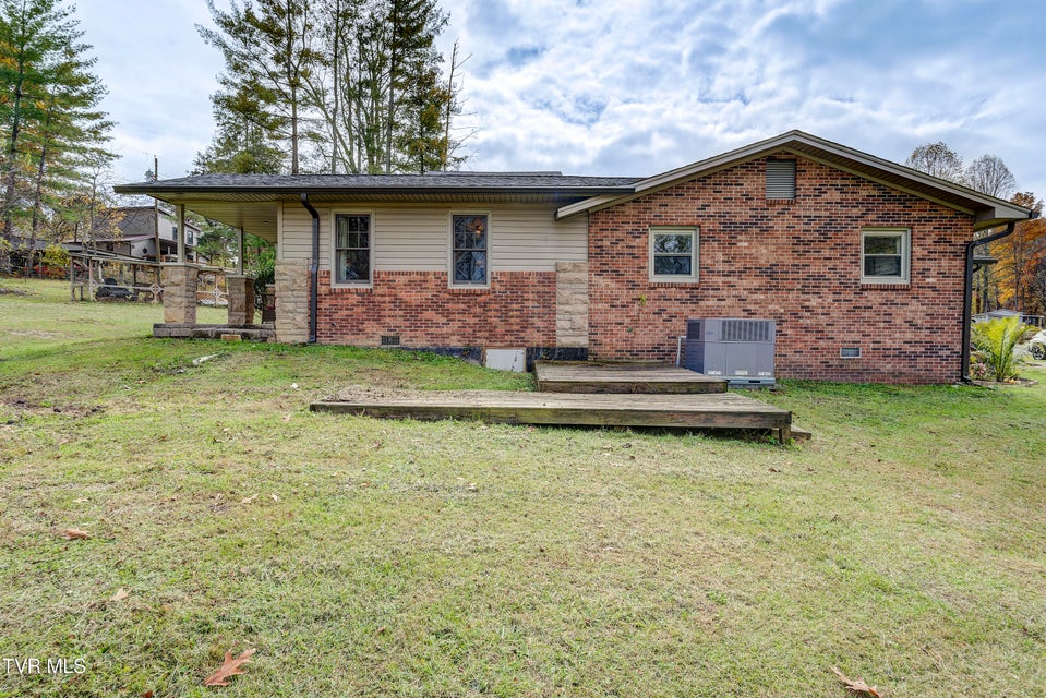 Photo #5: 335 Pleasant Hill Place