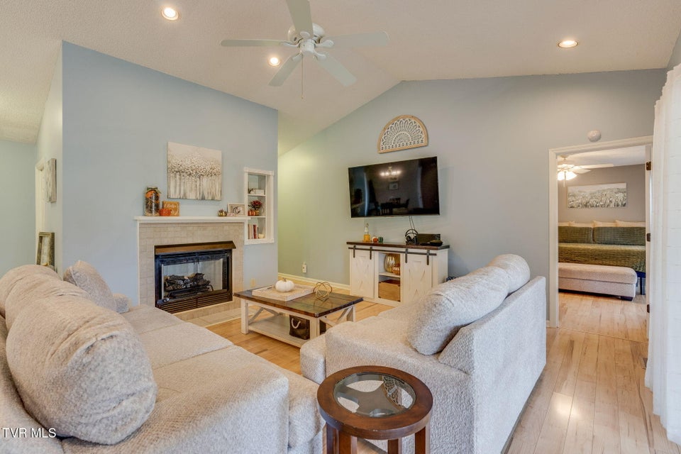 Photo #8: 4682 Old Stage Road