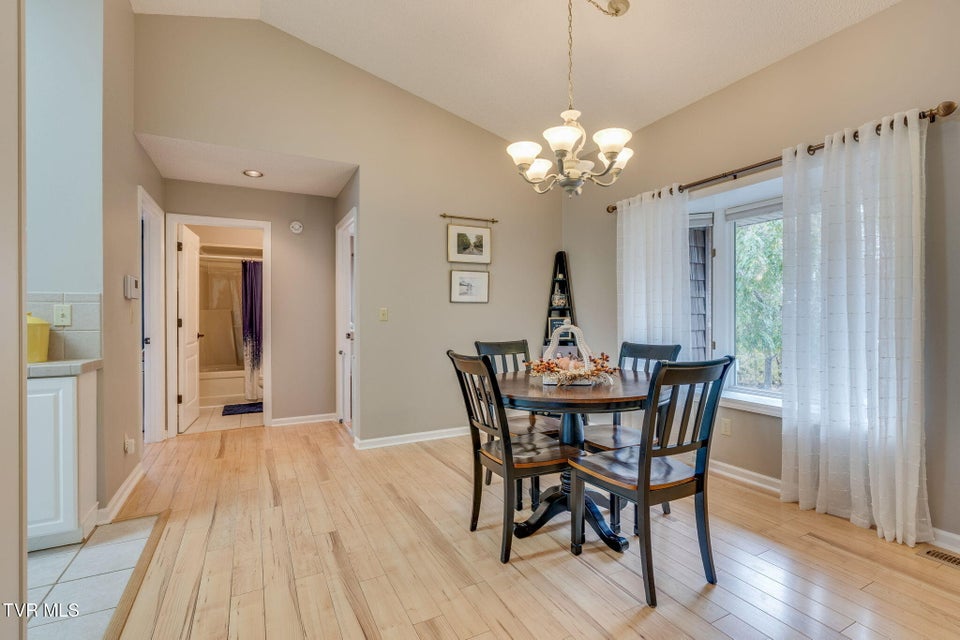 Photo #10: 4682 Old Stage Road