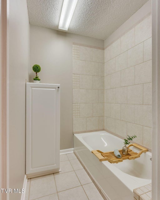 Photo #18: 4682 Old Stage Road