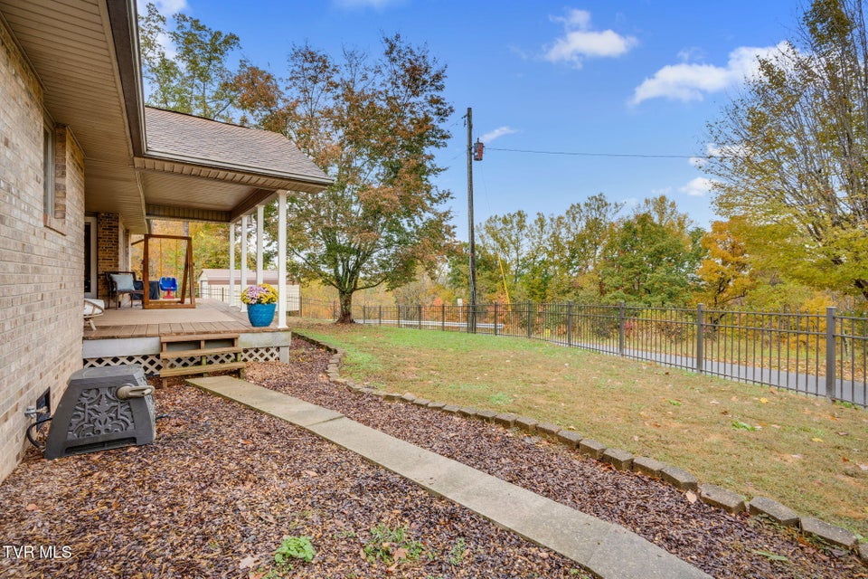 Photo #28: 4682 Old Stage Road