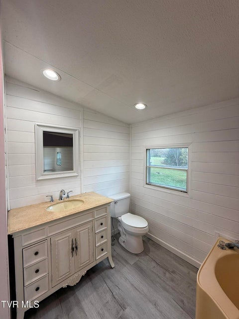 Photo #12: 675 Pinto Road