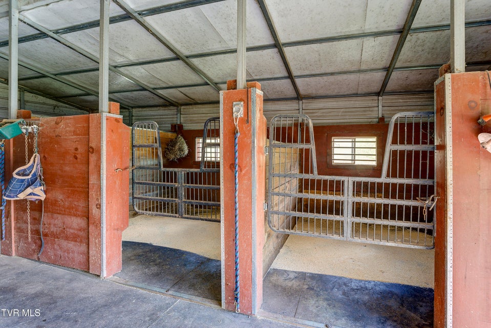 Photo #98: 185 Deer Tracks Circle Road