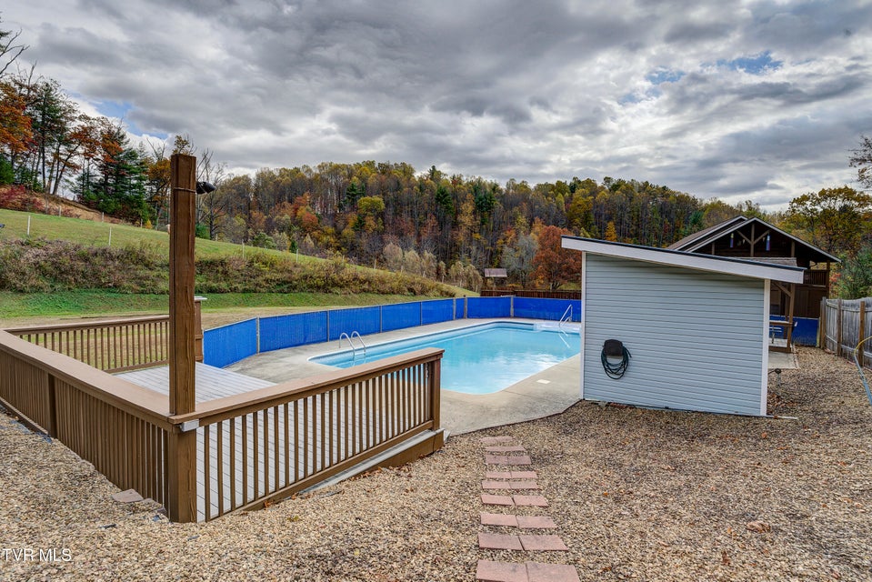 Photo #32: 185 Deer Tracks Circle Road