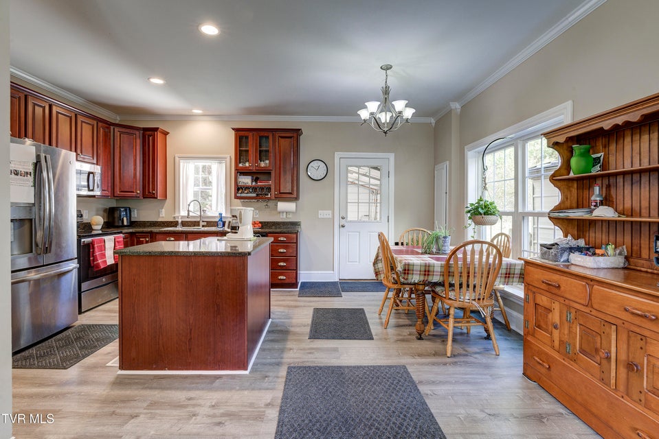 Photo #39: 185 Deer Tracks Circle Road