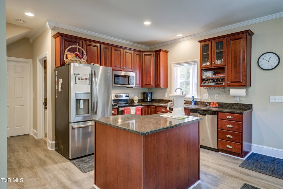 Photo #40: 185 Deer Tracks Circle Road