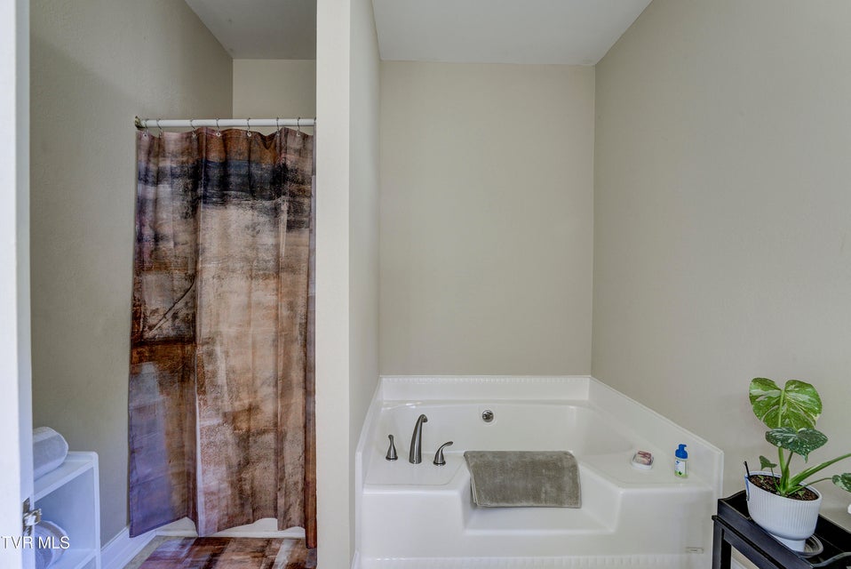 Photo #59: 185 Deer Tracks Circle Road