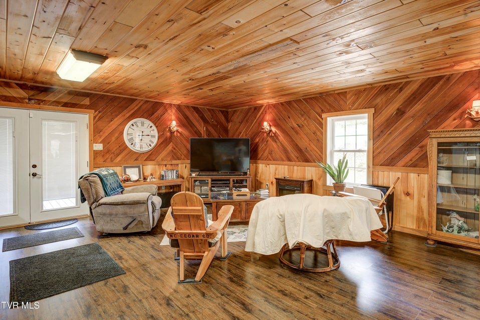 Photo #70: 185 Deer Tracks Circle Road