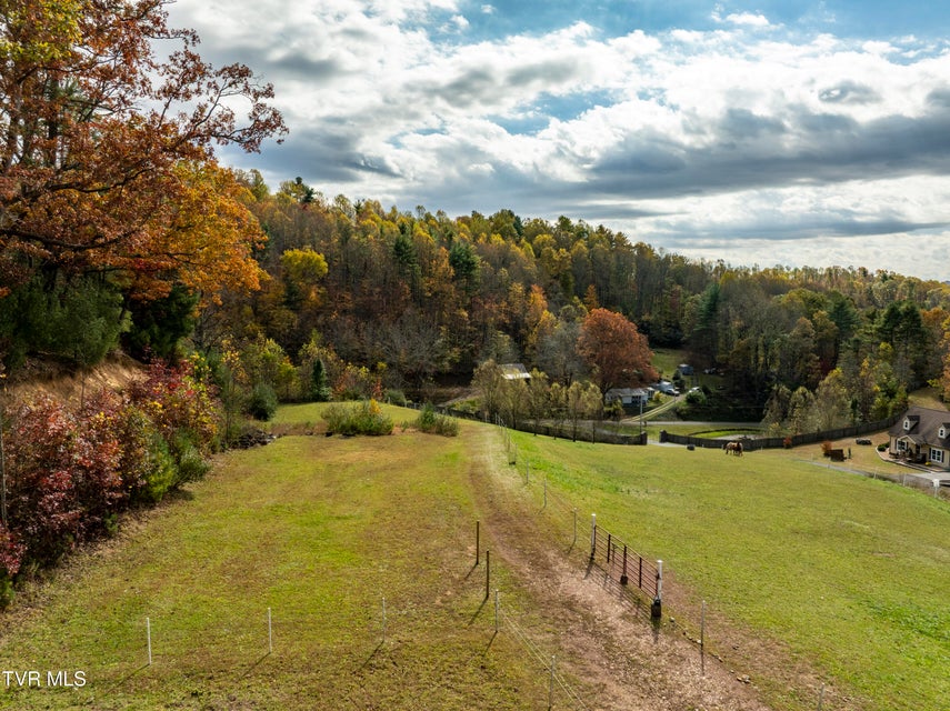 Photo #92: 185 Deer Tracks Circle Road