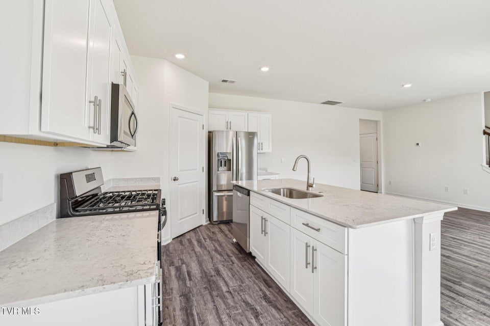 Photo #7: 683 Saint Andrews Drive 