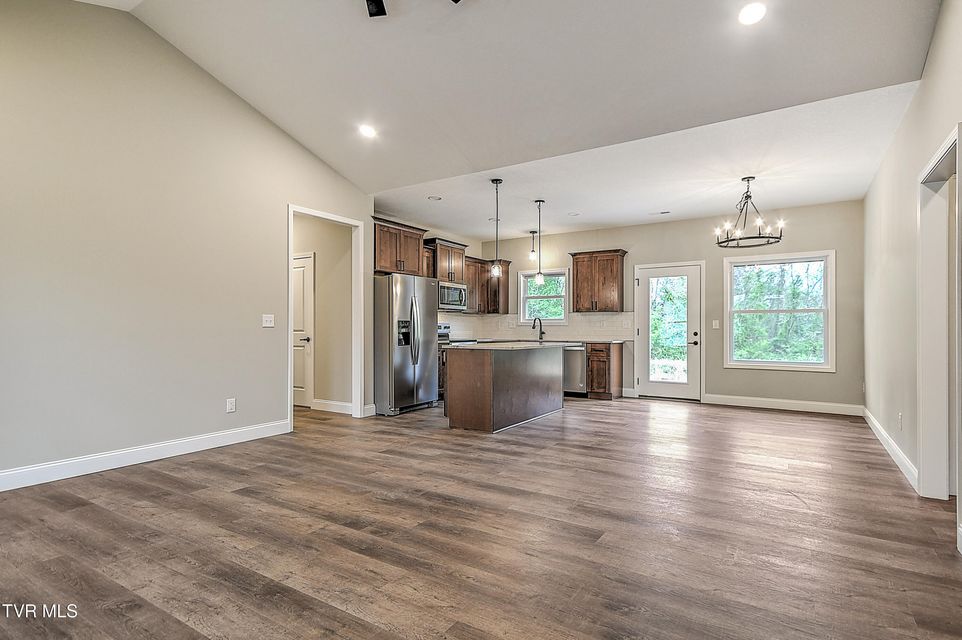 Photo #9: 270 Red Tail Ridge