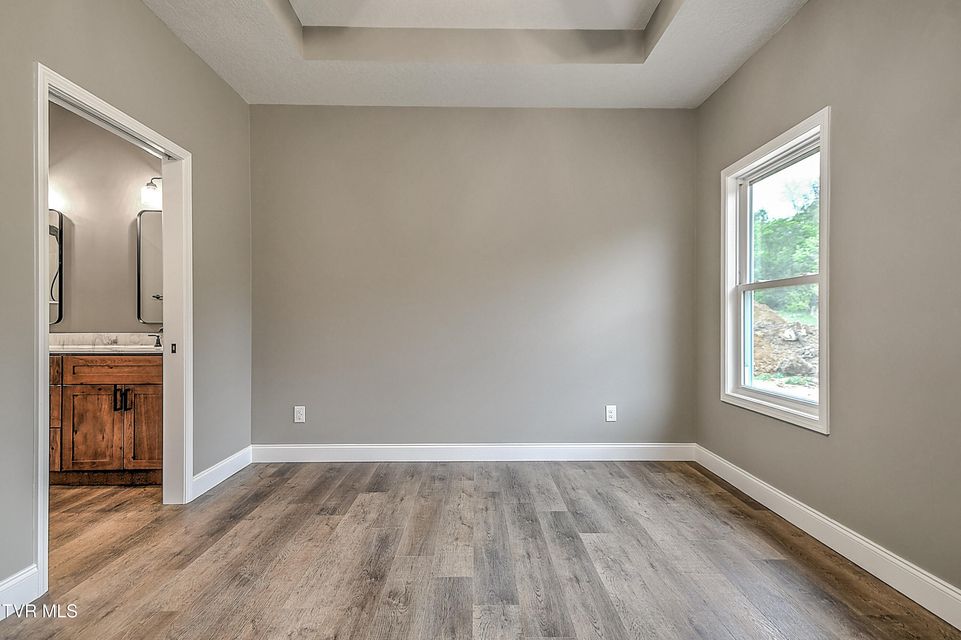 Photo #33: 270 Red Tail Ridge