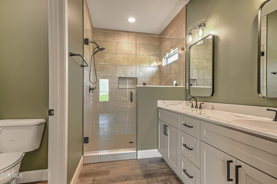 Photo #23: 245 Red Tail Ridge