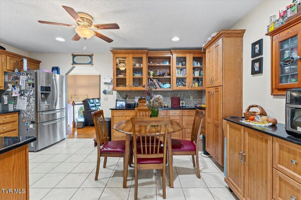 Photo #5: 141 Valley Crest Drive