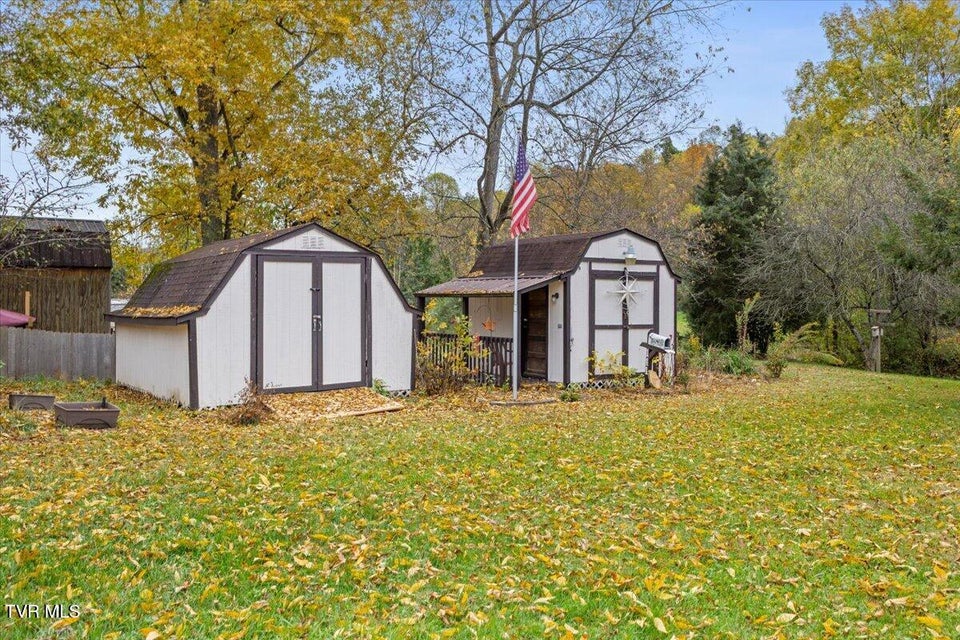 Photo #21: 141 Valley Crest Drive