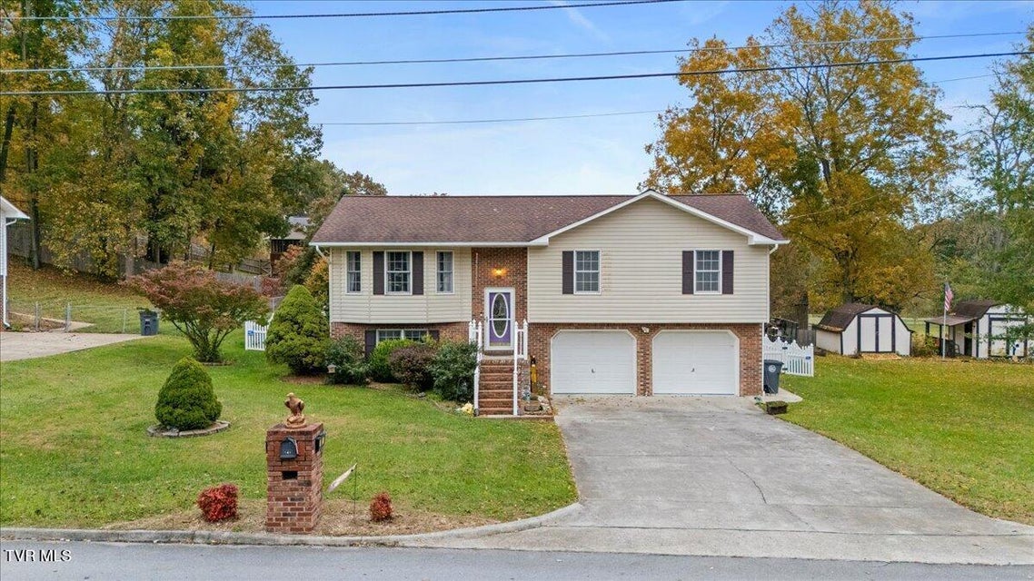 Photo #23: 141 Valley Crest Drive