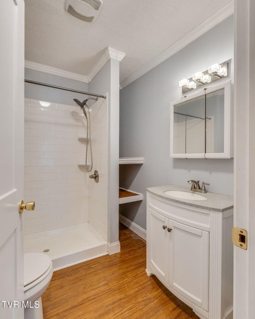 Photo #13: 1614 Burgie St 