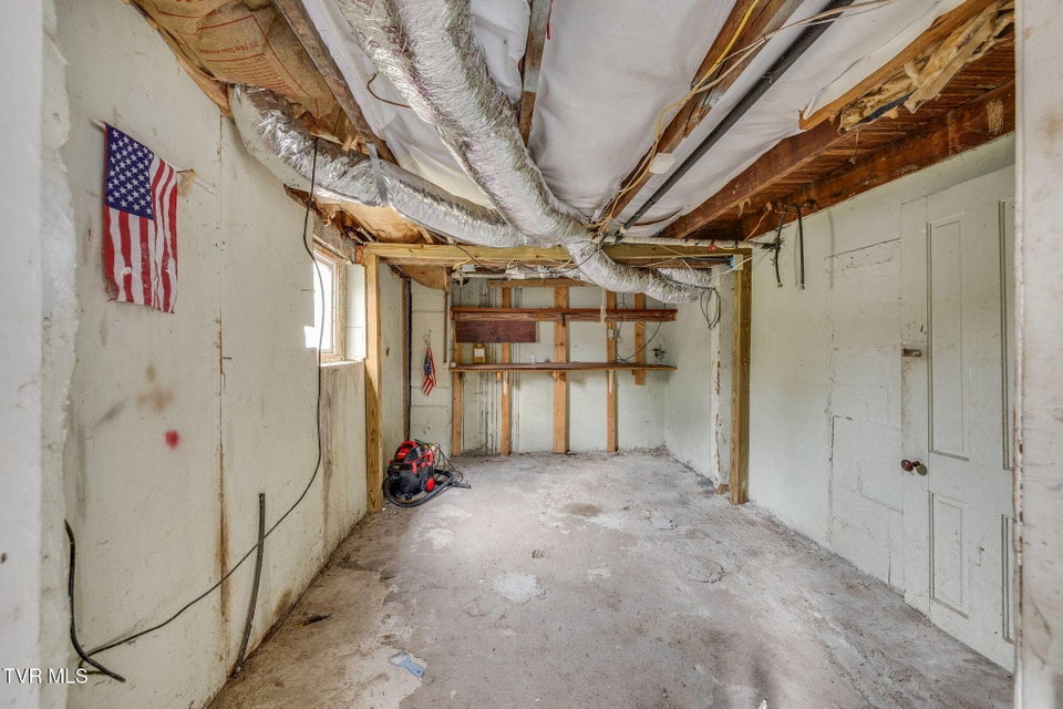 Photo #18: 1614 Burgie St 