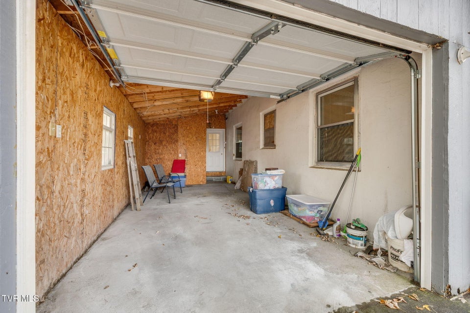 Photo #22: 1614 Burgie St 